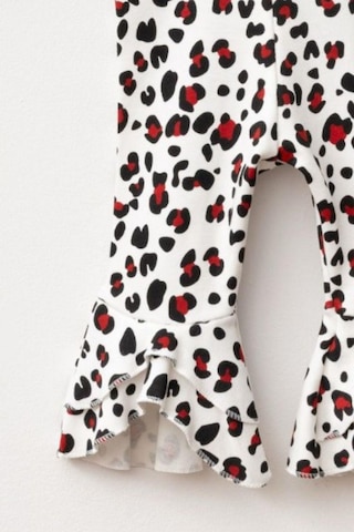 Cantoy Kız Bebek Leopar Desenli Kolları Volanlı Bandanalı 3'lü Takım Kırmızı