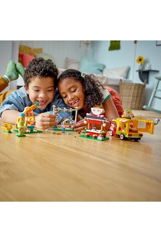 Friends Sokak Lezzetleri Pazarı Yapım Seti 41701 Çocuklar İçin 3 Mini Bebek Figürü İçeren Yaratıcı Oyuncak Yapım Seti 592 Parça
