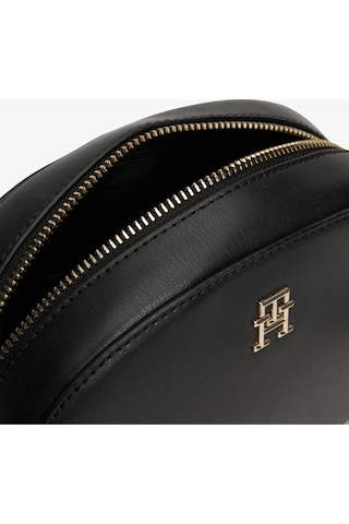 Tommy Hilfiger Kadın Çapraz Askılı Çanta Aw0aw16679bds Siyah