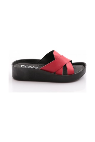 Dgn 1731-22y Kadin Düz Terlik Kırmızı
