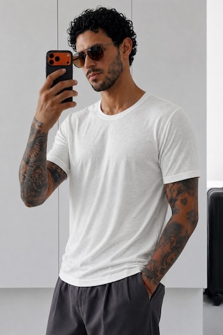 Tarz Cool Erkek Flamlı Pamuklu Bisiklet Yaka Basic Slim Fit Tişört Yazlık Günlük Şık Tişört Beyaz