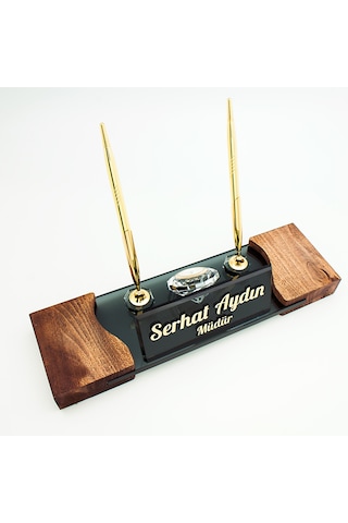 Masif Ayaklı Masa İsimliği Kristal Altın Kabartma İsimlik