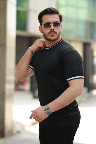 Etiler Collection Erkek Bisiklet Yaka Çizgi Desenli Ribanalı Kısa Kollu Tshirt Siyah