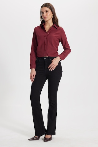 Tudors Kadın Regular Fit Klasik Kesim Pamuklu Likralı İspanyol Paça Siyah Jean Kot Pantolon-50789