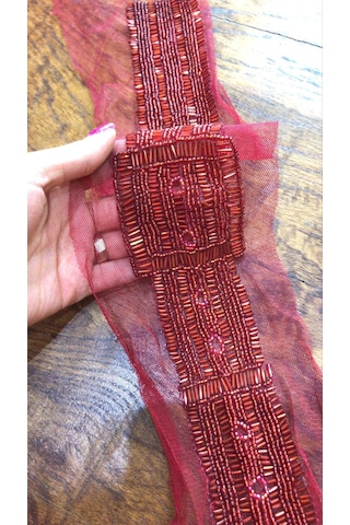 Kırmızı Boncuk İşleme Dikiş Giyim Aksesuarı Aplike 50 Cm