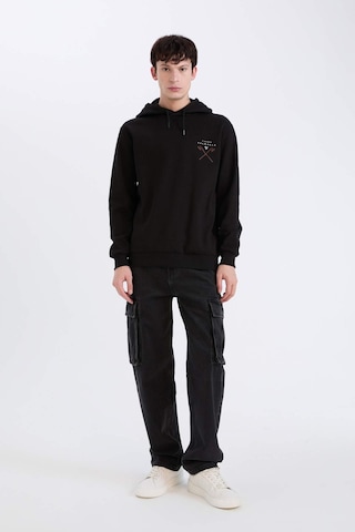 DeFacto Vikings Valhalla Regular Fit Kapüşonlu Sırt Baskılı Sweatshirt E3211AX24WNBK81 Siyah