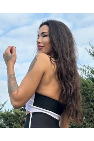 Lismina Siyah Beyaz Boyundan Bağlamalı Spor Büstiyer - Sporcu Sütyeni Siyah - Beyaz