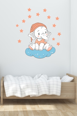 Bulutta Oturan Sevimli Fil ve Yıldızlar Çocuk Odası Duvar Sticker