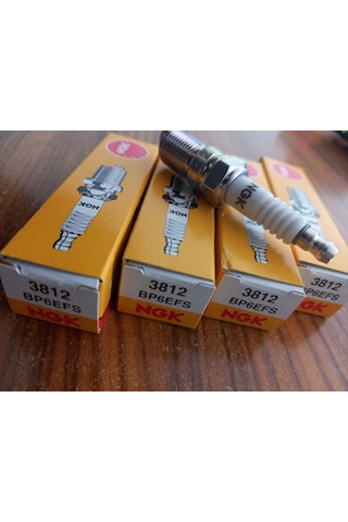MERCEDES W123 W124 W201 M102 BUJİ 4 ADET NGK