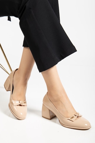 Büyük Beden Kadın Kalın Topuklu Ayakkabı Ten Rugan Fiyonklu Yuvarlak Burun-4301 Ten