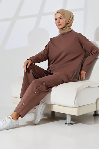 Mihran Butik Kadın Kahverengi Mevsimlik Penye Alt Üst Spor Ve Rahat Ikili Tunik Pantolon Şık Tesettür Takım Kahverengi