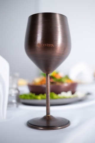 Cuvesta Modern El Yapımı Bakır Oksit Renk Kokteyl Bardak 20x8cm Siyah