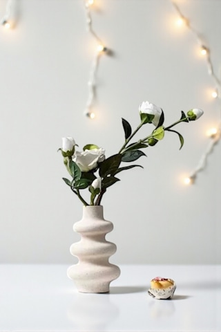 Minimal 10cm Twist Vazo Çiçek Dahil Değildir Beyaz