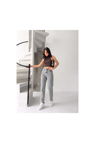 Kene Jeans Gri Kar Paça Kesik Taşlı Mom Denim Pantolon Gri Kar