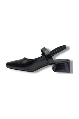 Ceylan Shoes 315-26 Kırışık Rugan Deri Kısa Kare Topuk Arkası Açık Kadın Ayakkabı Siyah