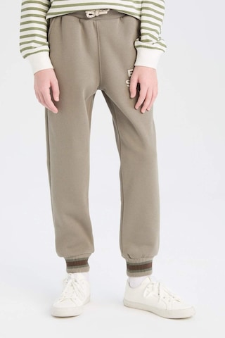 DeFacto Erkek Çocuk Beli Paçası Lastikli Cepli Baskılı Eşofman Altı D3009A824WNKH499