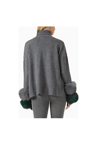 Izaak Azanei Cropped Polo Sweater, Şık Ve Lüks Kadın Yün - Kaşmir Kazak, Kürk Detaylı Gri