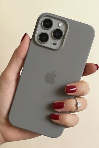 Iphone 15 Pro Uyumlu Kılıf Logolu Lansman Soft Yumuşak Içi Kadife Silikon Kapak Gri