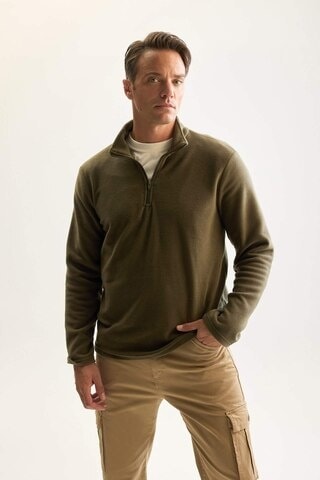 DeFacto Haki Tüylenme Yapmayan Soğuk Geçirmez Regular Fit Dik Yaka Fermuarlı Polar Sweatshirt Y3996AZNSKH469 Haki