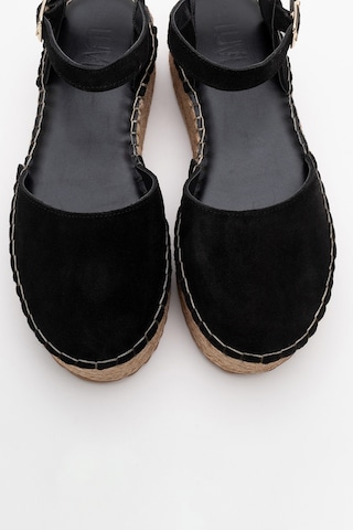 Luvishoes Viba Siyah Süet Hakiki Deri Kadın Hasır Dolgu Taban Sandalet Siyah