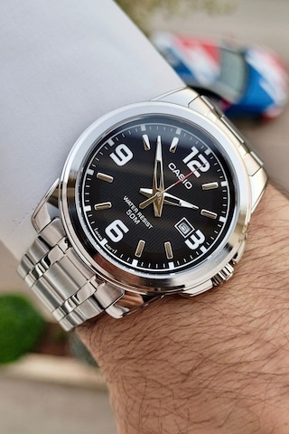 Casio Csıste117 Erkek Kol Saati