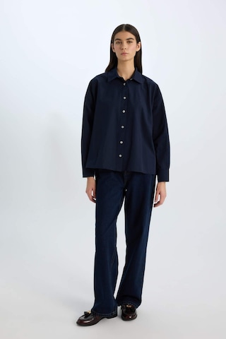 DeFacto Oversize Geniş Kalıp Poplin Basic Düz Uzun Kollu Gömlek E2677AX24WNNV245 Lacivert