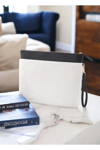 The Mia Peluş Clutch Çanta Beyaz 26x33 CM Beyaz