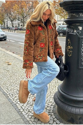 Femelle Kahverengi Nakışlı Vintage Suni Kürk Ceket