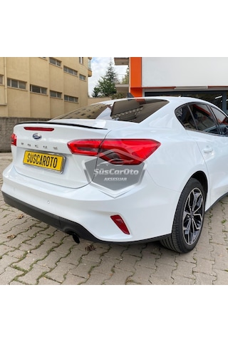 Ford Focus 4 2018 Ve Sonrası Sedan Uyumlu Bagaj Üstü Spoiler Bagaj Çıtası Piano Black Parlak Siyah 00 Şüscaroto Aksesuar
