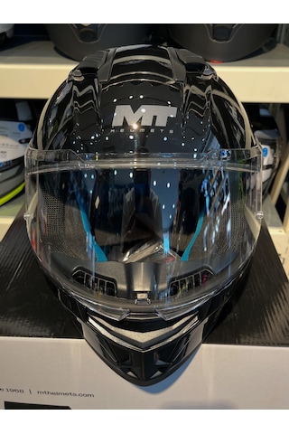 Mt Helmets Stinger 2 Pure A1 Siyah Parlak Ff126 Şeffaf Vizörlü Parlak Siyah