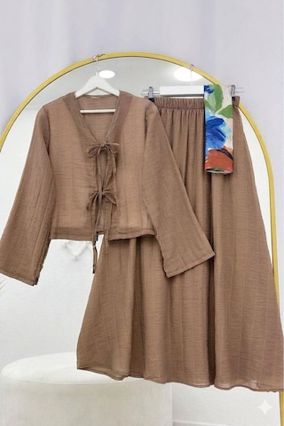 Lovie Moda Müslin Dokulu Bağlamalı Etekli Takım Kahverengi
