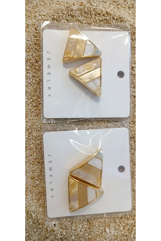 Şehrazat Handmade Çelik Üçgen Pramit Sedefli Gold Küpe Bej