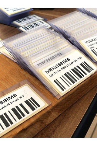 50 Adet Pvc Etiketlik 6x4 Cm Yapışkanlı Şeffaf Etiketlik, Raf Vit