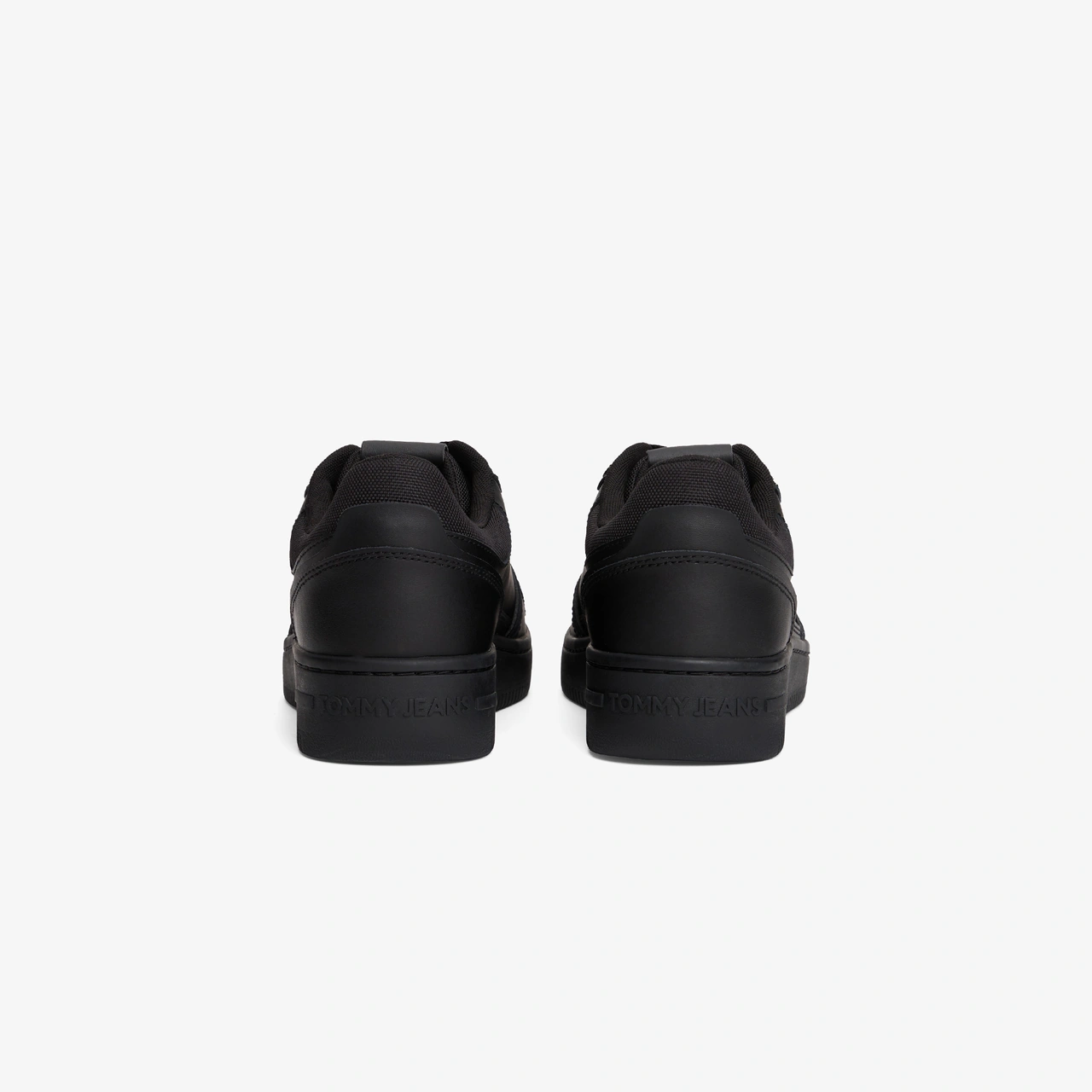 Tommy Hilfiger Retro Erkek Siyah Spor Ayakkabı Em0em01612 Siyah