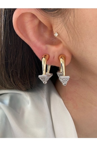 Pinery Jewels Vıp Seri - Zirkon Taşlı Piramit Sallantılı Altın Kaplama Kadın Kü Altın