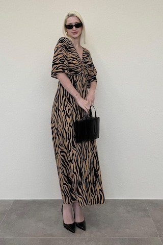 Madmext Kahverengi Zebra Desenli V Yaka Yarım Kollu Elbise Mg2394