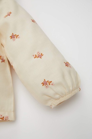 DeFacto Kız Bebek Büyük Yaka Çiçek Desenli Düğmeli Twill Uzun Kollu Gömlek D5585A524WNER42 Ekru