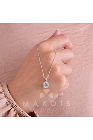 0.20 Karat Baget Pırlanta Kolye 06036326