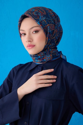 BELLİ Saf İpek Eşarp 4101d02 Sura İpek -0235 - 90 X 90 / Lacivert Lacivert