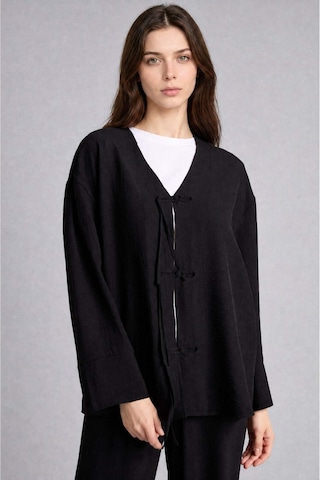 Defacto Regular Fıt V Yaka Krinkıl Kumaş Siyah Kimono H1869ax26smbk81 Siyah-bk81