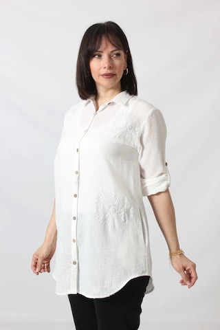 Moda Berray Bb-092 Beyaz Gümüş Yaldızlı Güneş Desenli Kolu Apoletli Yandan Cepli Tunik Gömlek Kadın Büyük Beden Beyaz