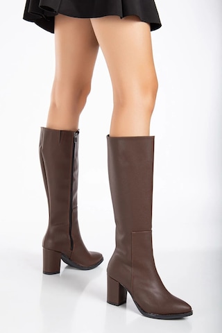 Beyaz Reyna Topuklu Fermuarlı Kadın Çizme Kahve Kahve