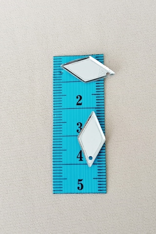 Oya Abiye Bileklik Kolye Pleksi Metalik Plastik Pul Gümüş Renk 8 Gram 40 Adet - Bnc517 Çok Renkli