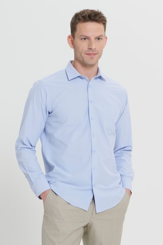 AC&Co / Altınyıldız Classics Erkek ACIK MAVI Ütülemesi Kolay Comfort Fit Geniş Kesim Klasik Yaka Gömlek Açık Mavi