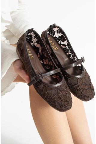 Dabab Shoes Merına Kadın Kahve Düz Babet Dantel Dokuma Çiçek Desenli Tokalı Düz Ayakkabı Kahverengi