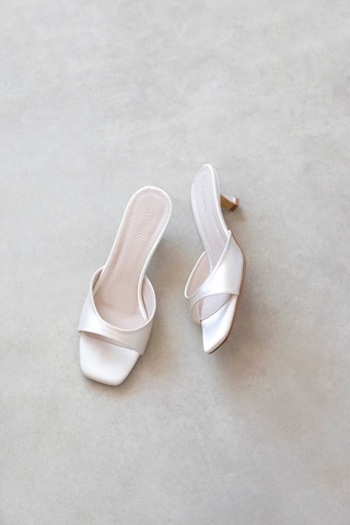 Wolk Shoes Jordy Kadın Topuklu Saten Sandalet Bej