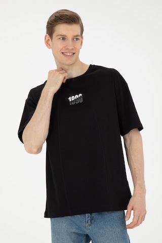 U.S. Polo Assn. Erkek Comfort Fit Bisiklet Yaka Siyah Tişört 50287049-VR046