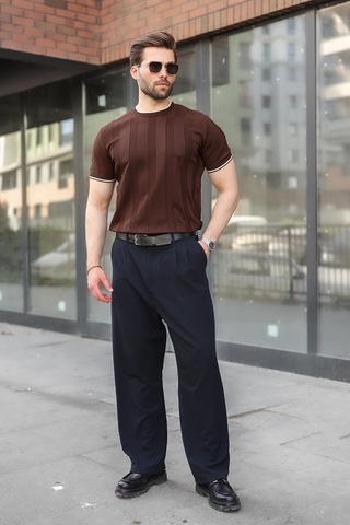 Madmext Kahverengi Bisiklet Yaka Regular Fit Triko Erkek Tişört E7487