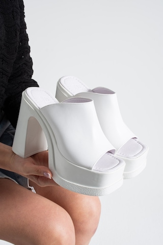Dabab Shoes Monelıa Kadın Beyaz 13 Cm Platform Topuklu Önü Açık Kalın Topuklu Terlik Sandalet