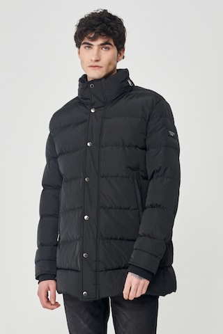 Lee Regular Fit Normal Kesim Dik Yaka Siyah Şişme Mont L222360001 Siyah